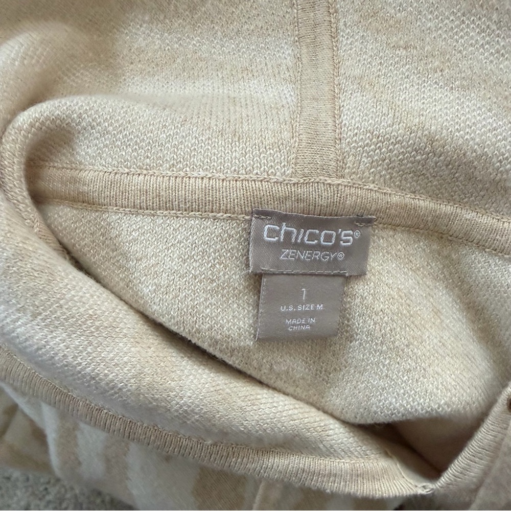 Chico’s Women's Beige Zebra Print 2PC Cashmere Blend Set - Picture 10 of 11